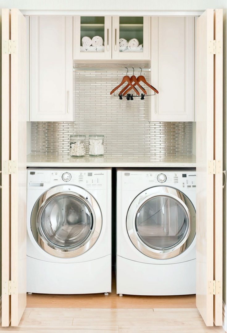 Simple Small Laundry Room With Dryer