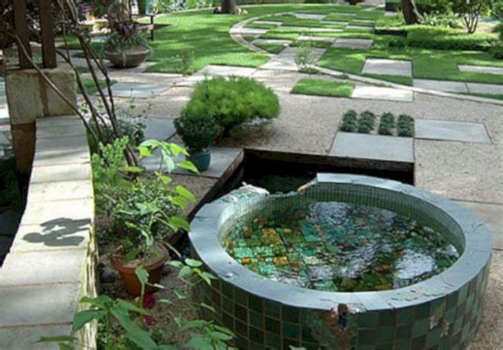 Minimalist Garden With Fish Pond Ideas