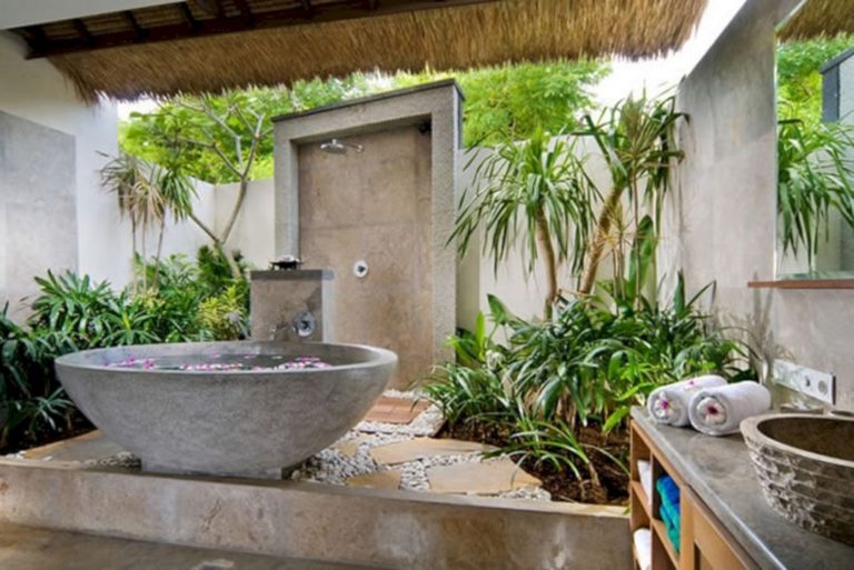 Amazing Outdoor Bathroom Design Ideas
