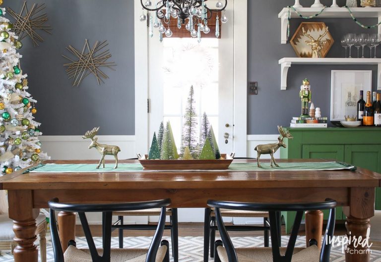 Awesome Dining Room Christmas Ideas