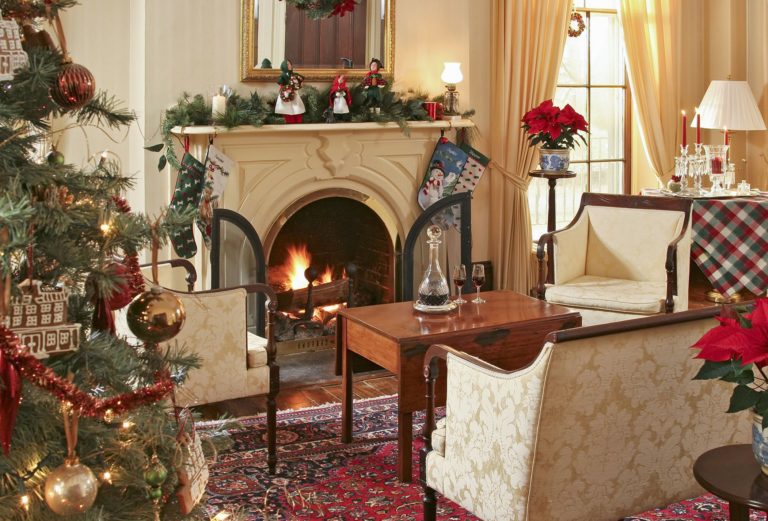 Beautiful Christmas Living Room Ideas