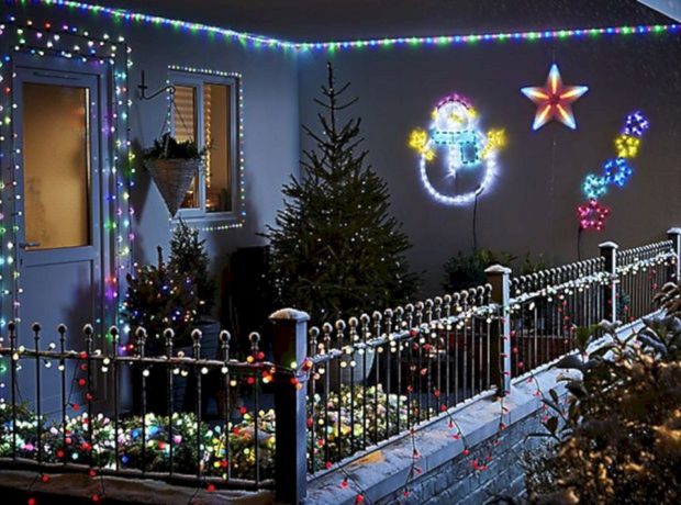 Cool Christmas Balcony Design Ideas