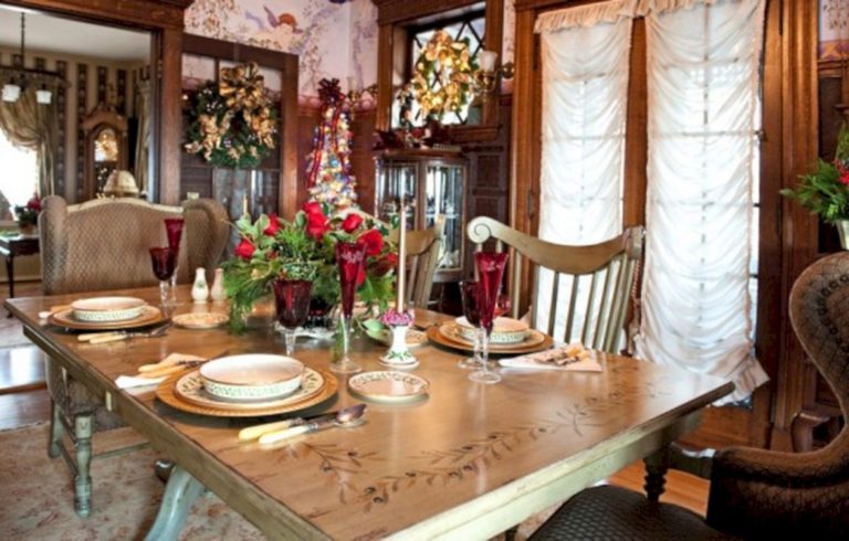 Magical Christmas Dining Room Ideas