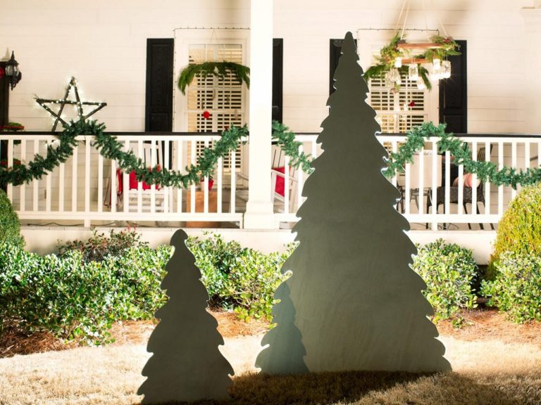 Marvelous Front Yard Christmas Design