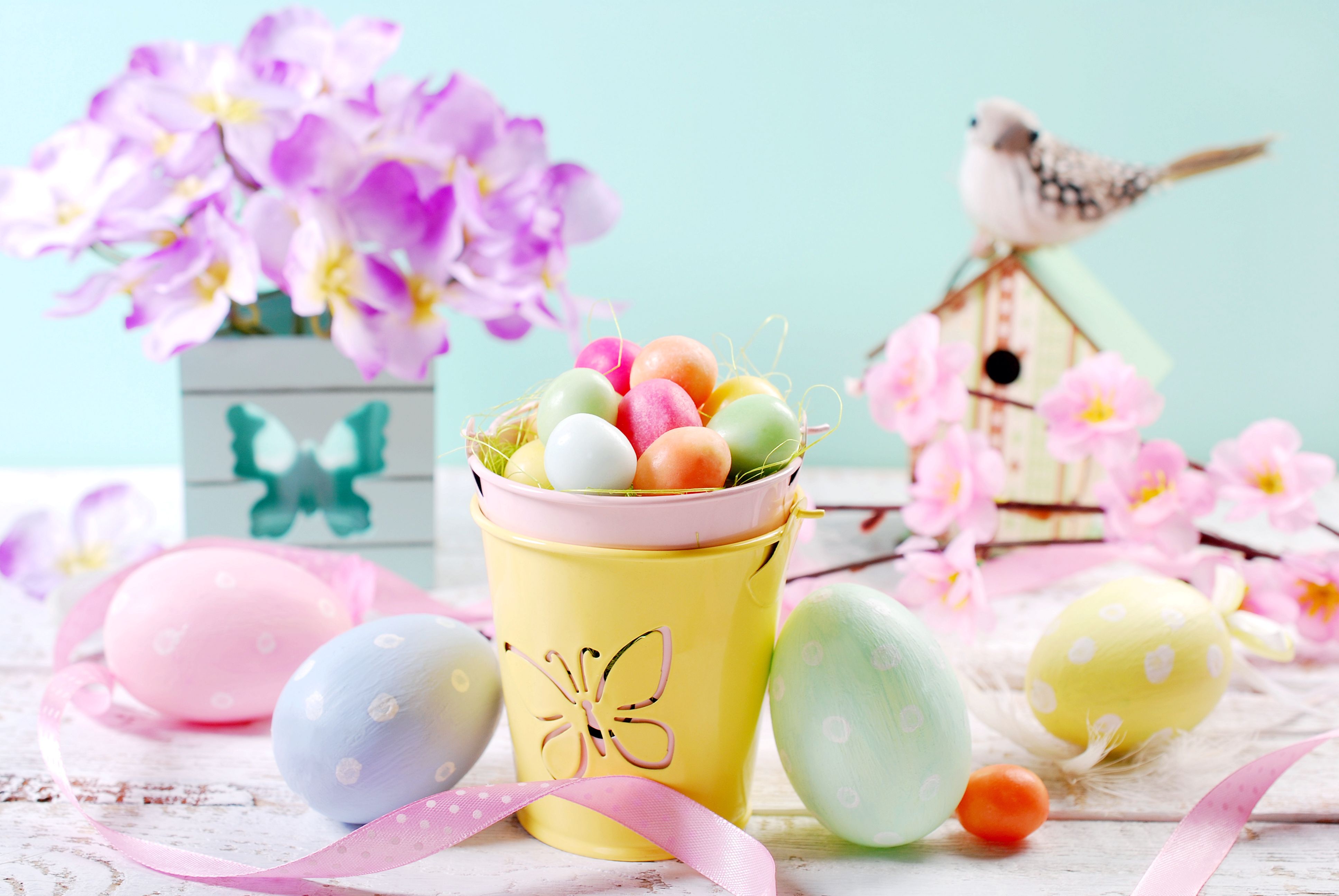 Pretty Easter Happy Eggs Decoration For Spring