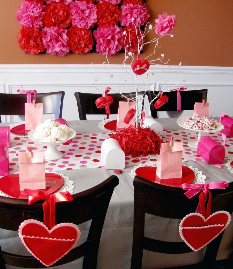 Valentine's Day Party Table Decor