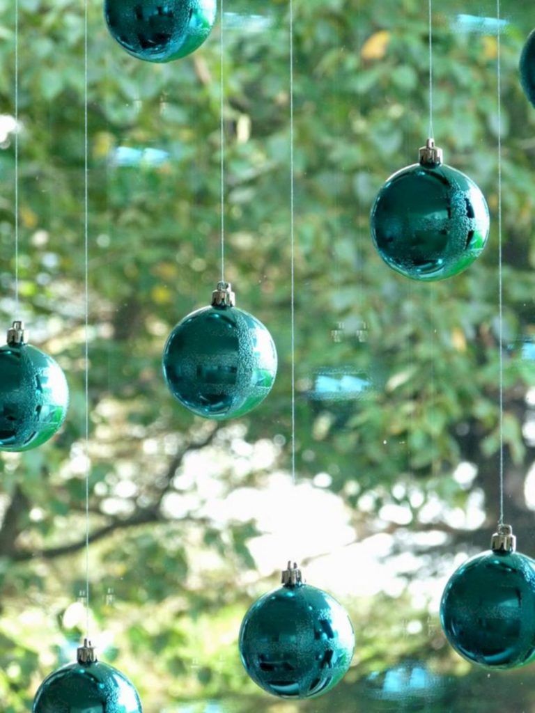 DIY Christmas Ornament Decorations To Make Right Now