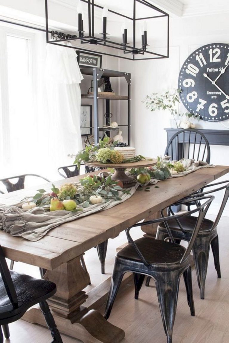 Gorgeous Dining Table Decoration