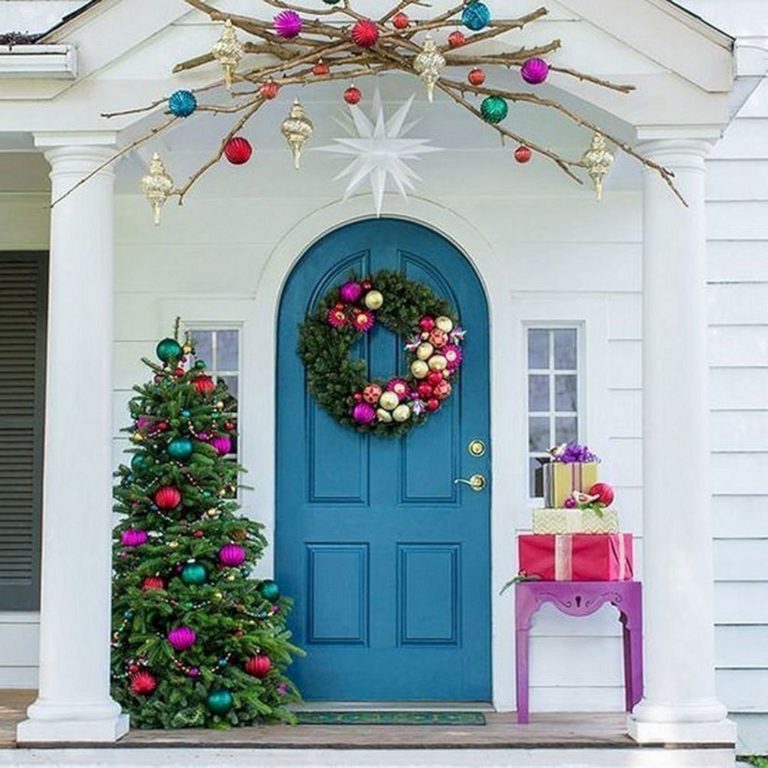 The Best Christmas Front Door Decorations Ideas