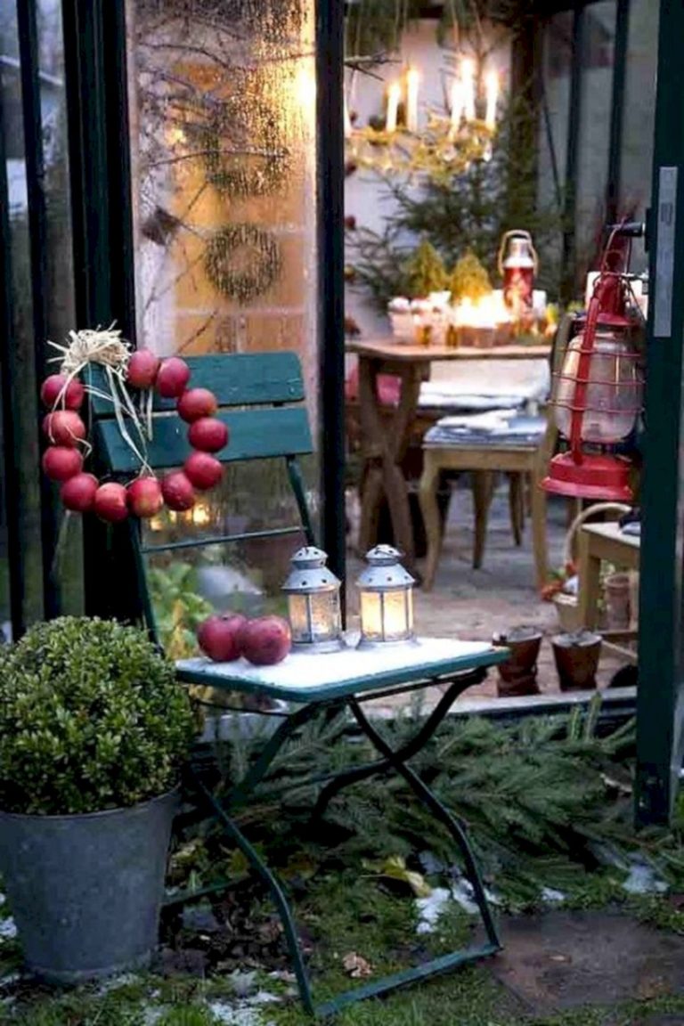 Wonderful rustic Christmas decoration ideas for Front Yard