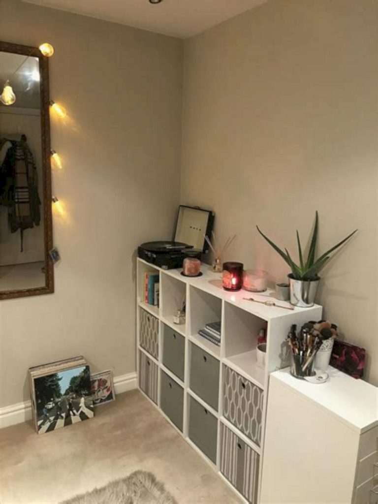 Creative DIY Small Bedroom Storage Design