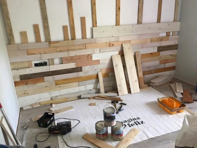 DIY Pallet Wood Wall Paneling