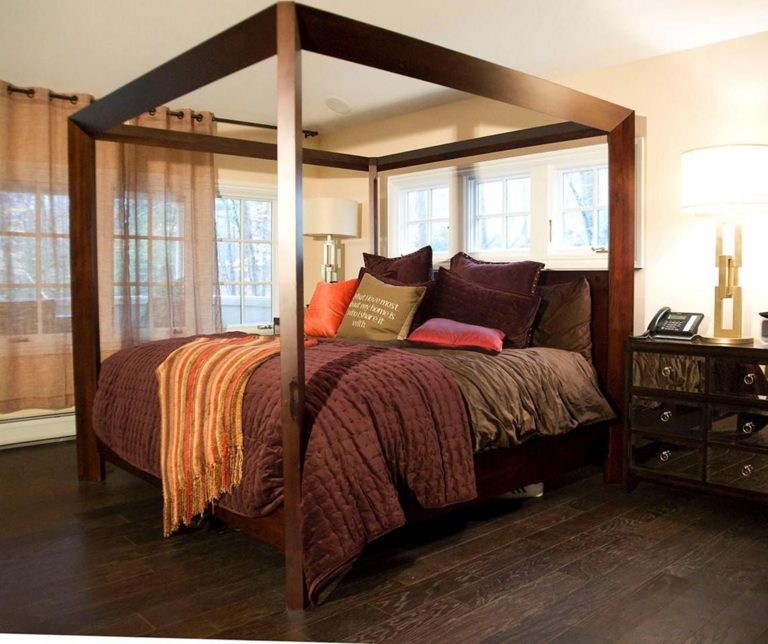 Master Bedrooms With Hardwood Flooring