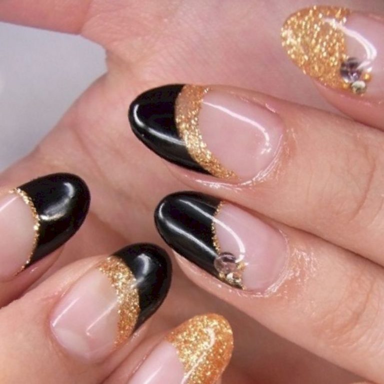 Best Nail Designs With Black And Gold